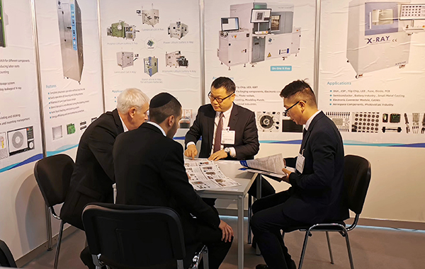 產(chǎn)品、解決方案與服務(wù)